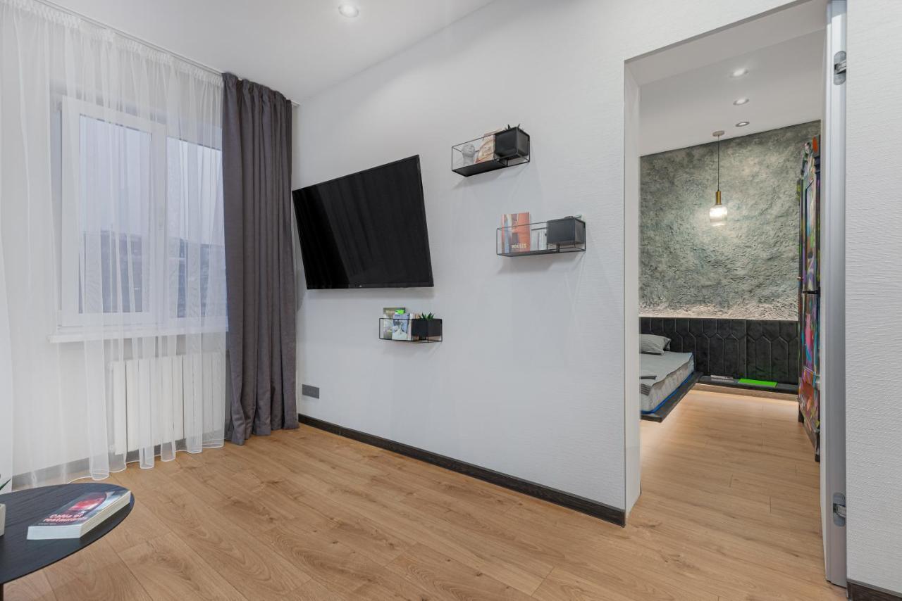 Bloody Lisa Design Apartment Odesa Exterior photo